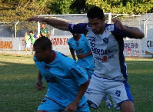 Vitria empata com o Vilavelhense em jogo-treino no Estdio Salvador Costa