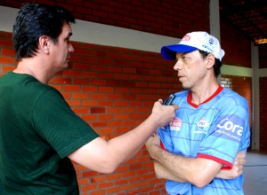 Fernando Tonet foi um dos melhores treinadores do futebol do Piau em 2013.