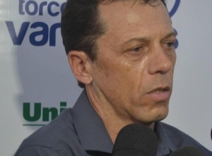 Tonet lamenta empate em casa, mas prega confiana pela classificao